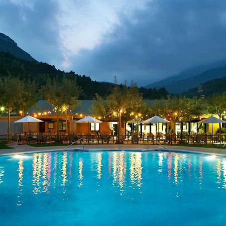 Отель Camping Bassegoda Park Albanya Экстерьер фото